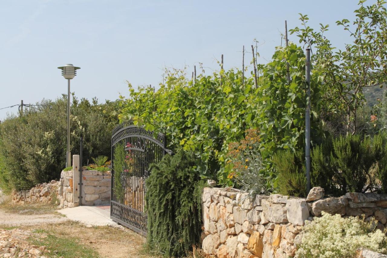 Apartments And Rooms By The Sea Cove Soline, Dugi Otok - 448 Veli Rat Εξωτερικό φωτογραφία